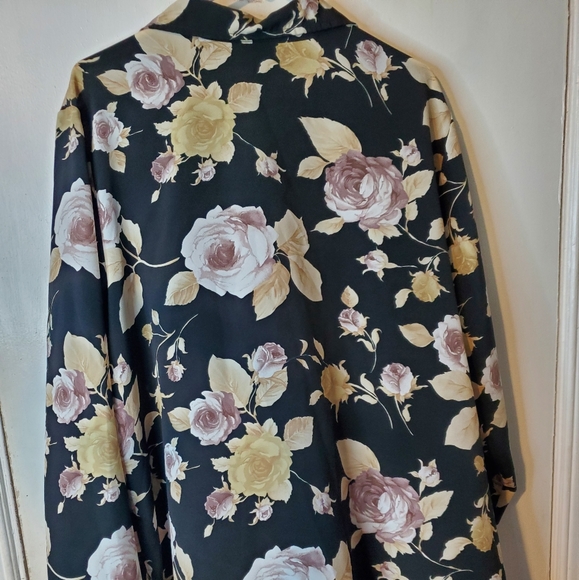 Floral Blouse - Picture 2 of 5